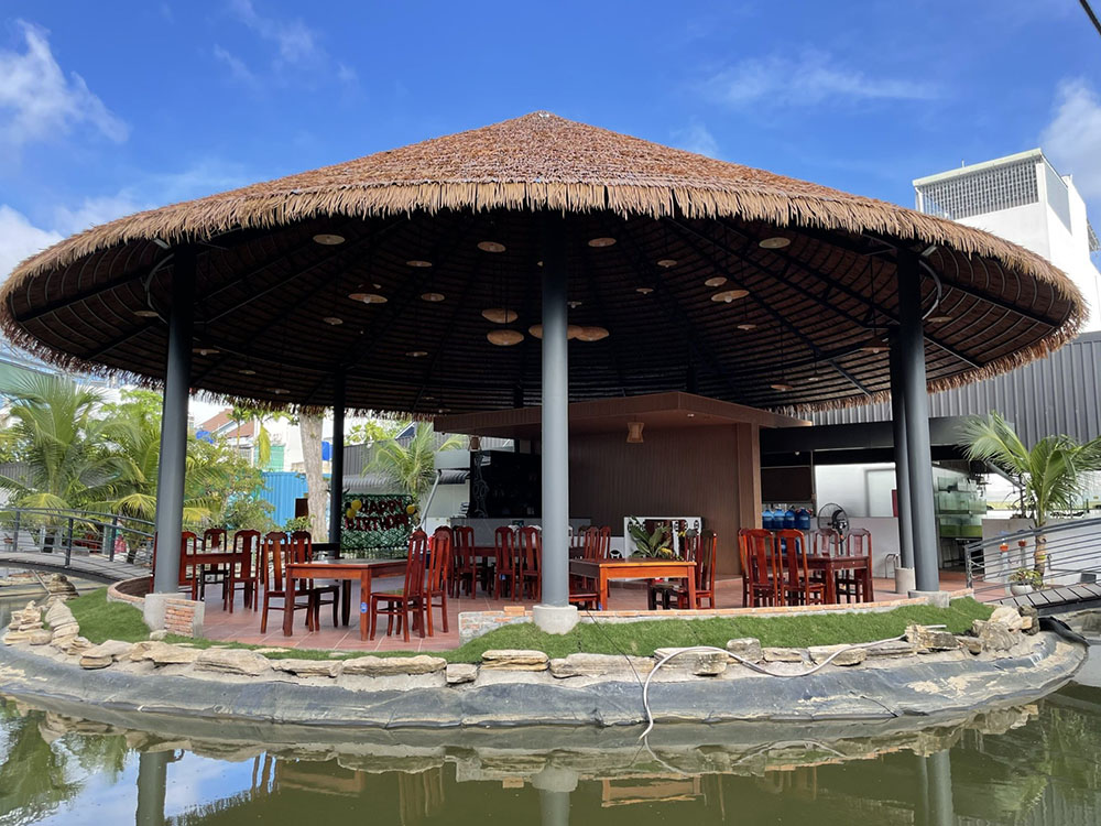 Chòi Nón Bằng Vật Liệu Nhân Tạo Tại Cần Thơ